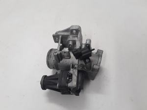  EGR valve 