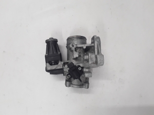  EGR valve 