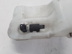  Windscreen washer tank front 