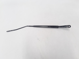  Windshield wiper blade 