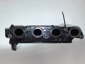  Intake manifold 