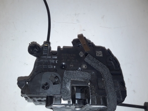 RENAULT Captur (2013–2019) Rear side door lock 805023047R - 2