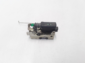Dacia Logan I (2004–2012) Front door lock 8200290961 - 2