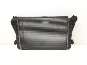 Volkswagen Touran I (2003–2010) Ladeluftkühler 1K0145803A - 2
