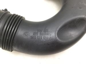 Volkswagen Touran I (2003–2010) Õhu sisselaske voolik 1K0129618 - 2