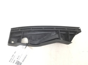  Front bumper bracket 