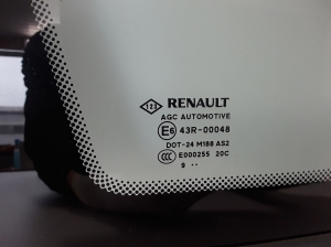 RENAULT Megane III (2008–2016) Tagumine küljeklaas (kere) 833070008R - 2