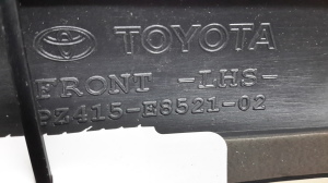 TOYOTA Corola Verso E12 (2001–2004) Zierleiste für die Frontstoßstange PZ415E8521 - 2