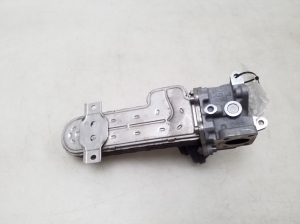 Volkswagen Touran I (2003–2010) EGR vārsts un tā detaļas - 3