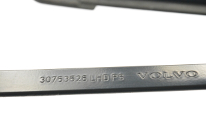  Windshield wiper blade 