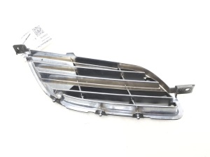NISSAN Almera Tino V10 (2000–2006) Front grille 623304U100 - 2
