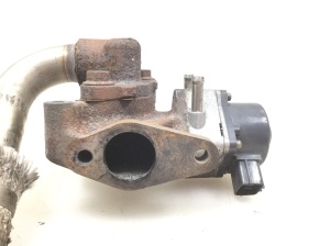 NISSAN Almera Tino V10 (2000–2006) Ventil Abgasrückführung und seine Teile - 3