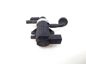 Volkswagen Touareg I (2002–2010) Magnetventil 1J0906627 - 2