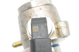 AUDI A3 8V (2012–2020) Pompe à carburant 06L127025N - 2