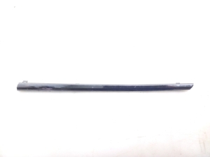 Front grille chrome trim - A6398880020
