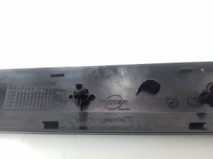 Mercedes Benz C-Class 204 (2007–2014) Esiukse polstri ilupaneel A2047300622 - 3
