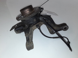 RENAULT Megane III (2008–2016) Front wheel hub 183N - 2
