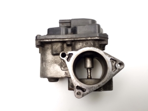  EGR valve 