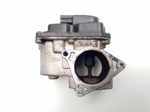  EGR valve 