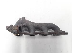   Exhaust manifold 