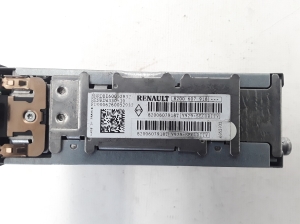 RENAULT Scenic (2003–2010) Radio (head unit) 8200607918 - 2