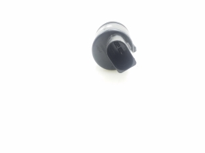 Mercedes Benz CLS-Class 218 (2011–2018) Front windshield washer pump A2218690121 - 3