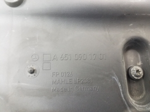 Mercedes Benz CLS-Class 218 (2011–2018) Luftfiltergehäuse A6510901701 - 3