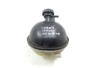 TOYOTA Corola Verso R1 (2004–2009) Coolant reservoir - 2