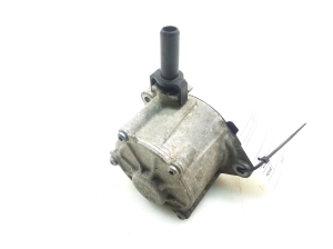 Mercedes Benz CLS-Class 218 (2011–2018) Vaakumpump A6510900005 - 2