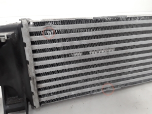  Starpdzesētāja radiators 