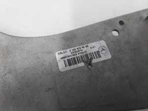 Mercedes Benz ML-Class 164 (2005–2011) Scheibenwischermechanismus 1648202442 - 4