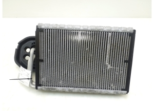   Radiator interior air conditioning 