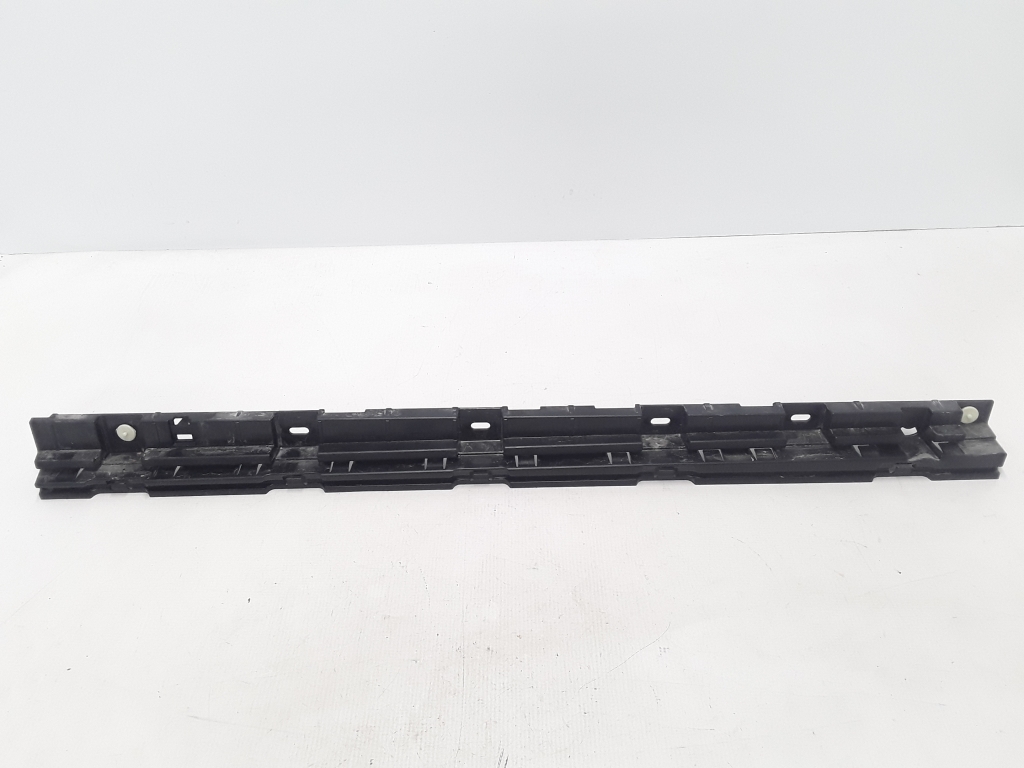 BMW 5 SERIES F11 (2010–2017) Välise aknalaua klamber 7184777 BMW 5 SERIES F11 (2010–2017) Välise aknalaua klamber 7184777