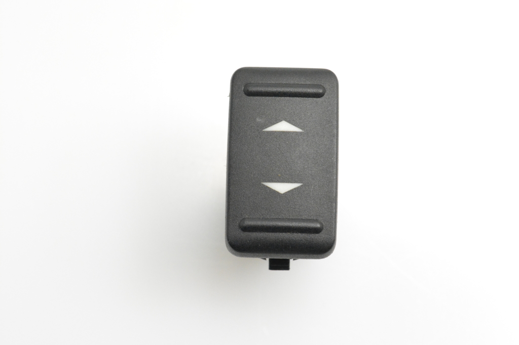 Ford Kuga (2008–2012) Rear side door window switch 7M5T14529AA Ford Kuga (2008–2012) Rear side door window switch 7M5T14529AA