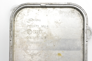 Volkswagen Golf VII (2012–2026) Ölkühler 06L117021E - 2