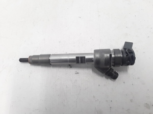  Fuel injector 