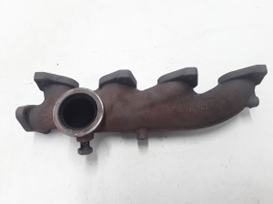  Exhaust manifold 