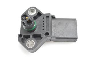 Volkswagen Golf VII (2012–2026) Intercooler sensor 0281002399 - 3