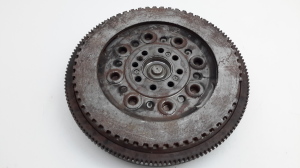  Clutch flywheel 