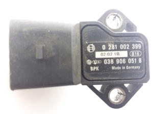 Sensor Ladeluftkühler - 038906051B