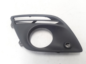  Front bumper fog lamp cover 