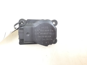 Heater flap actuator - 09180204