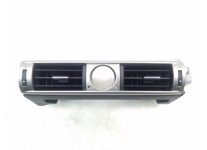  Interior panel ventilation grilles 