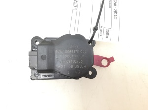 Heater flap actuator - 09180203