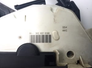 Volkswagen Golf VII (2012–2026) Front door lock 5K2837016D - 3
