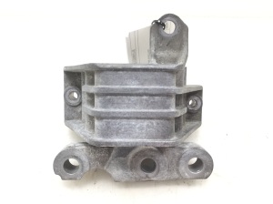 Engine mount
