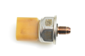  High pressure fuel line sensor 