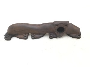  Exhaust manifold 