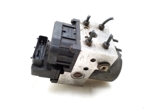 ABS Steuergerät - 476604U101