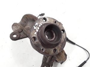 RENAULT Scenic (2003–2010) Front wheel hub 8200297028 - 3